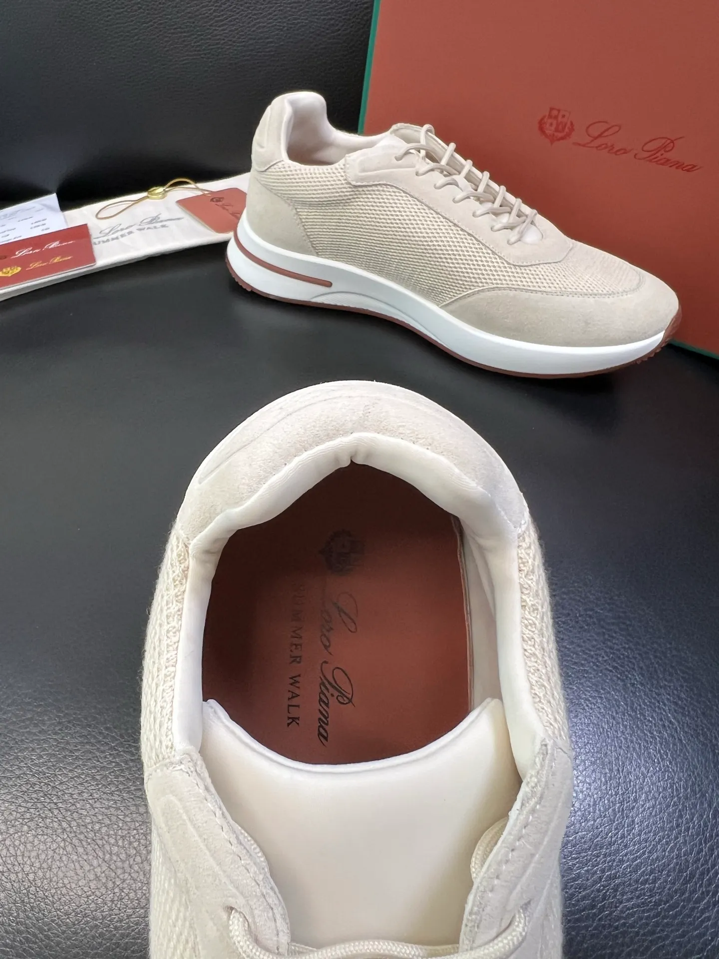Men's shoes 💰740 Loro Men's shoes 💰iana High-quality top crafts Noyo Piana New product counter synchronized with original factory configuration, uppers imported from Italy cowhide fabric, high-quality splicing technology, soles: original soles specially provided by the original factory, exclusive movable molded soles super comfortable, original factory and single goods, welcome to compare, code number 39-44 (order 38 45 46)